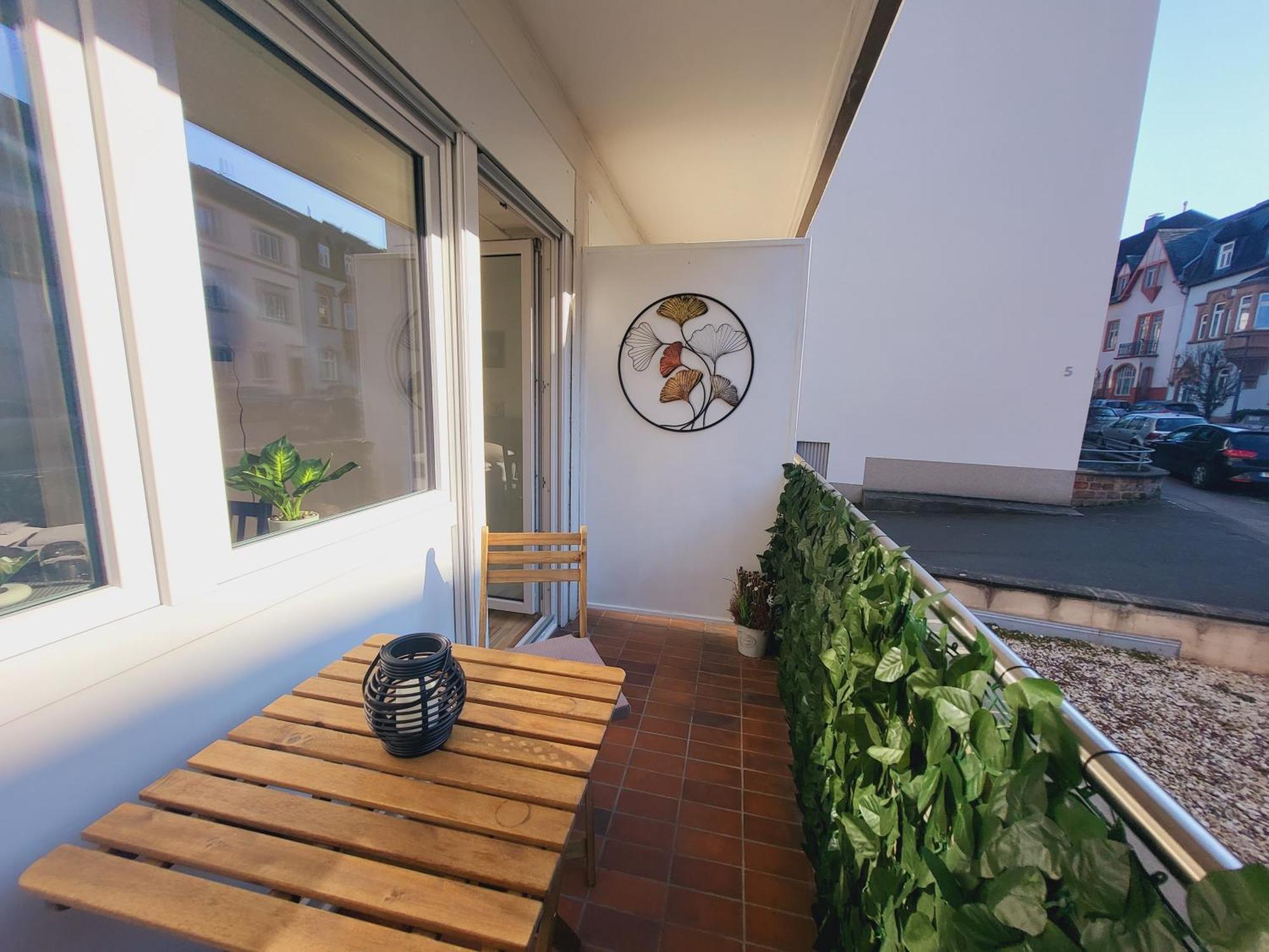 Zentrales Apartment Mit Balkon Und Parkplatz Trier Buitenkant foto